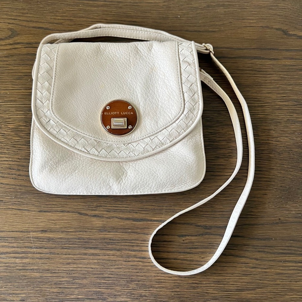 Elliott Lucca White Pebbled Leather Woven Trim Crossbody Bag Gold Turn Lock Y2K